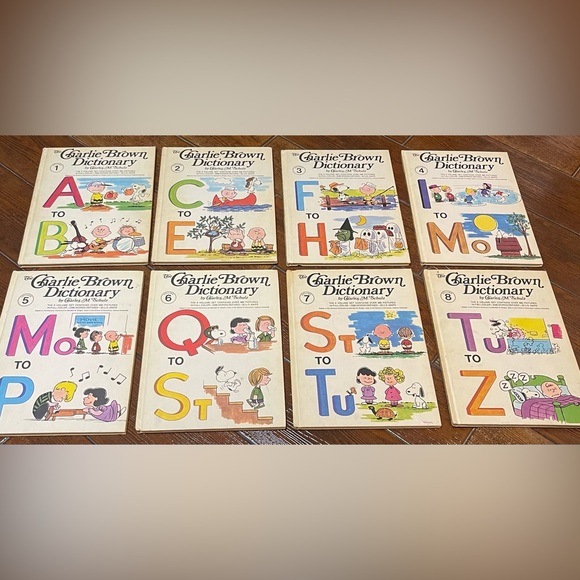 The Charlie Brown Complete Dictionary Set Hardcover Books - Picture 2 of 13